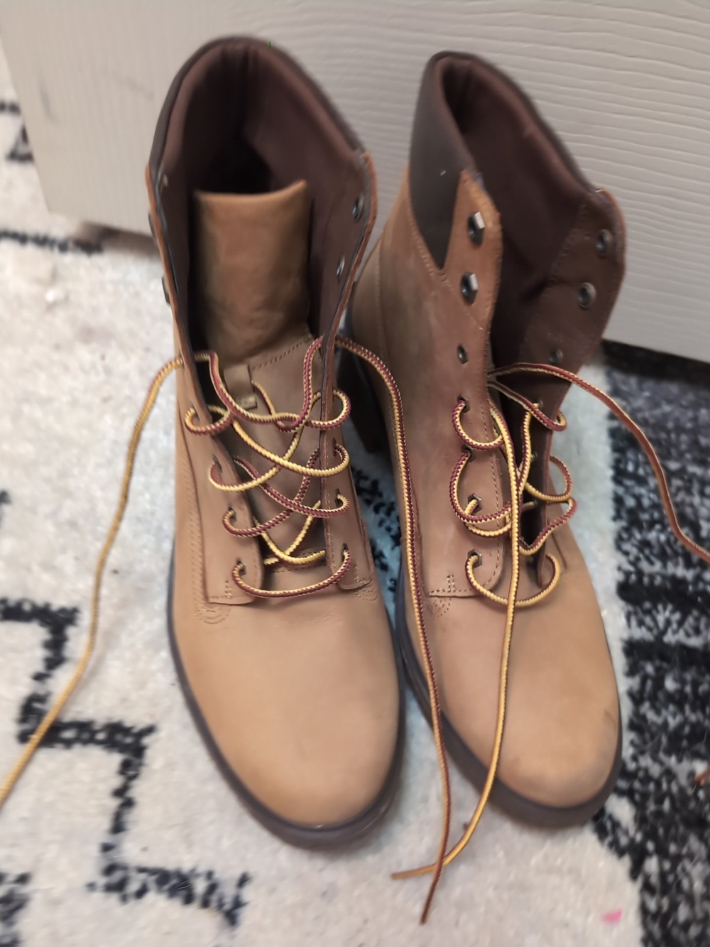 Classic Tan Work Boots with Contrast Laces